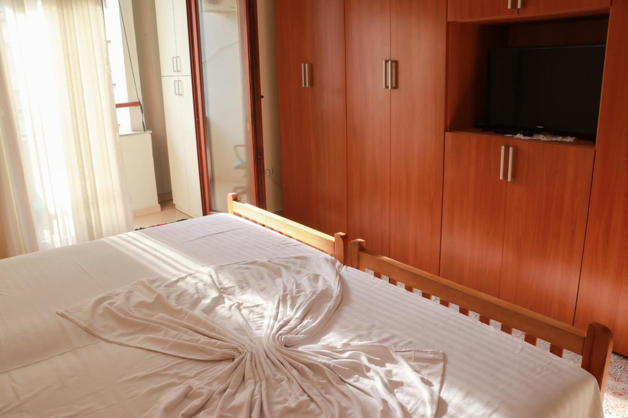 Nest&Rest Studios Tiranë Luaran gambar